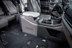 Con ngựa Kia Carnival tích hợp tủ lạnh đầu tiên tại Việt Nam