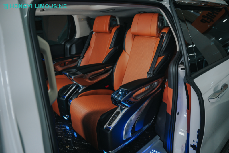 Độ ghế limousine ô tô tại Quảng Nam với dòng Crystal 4.0