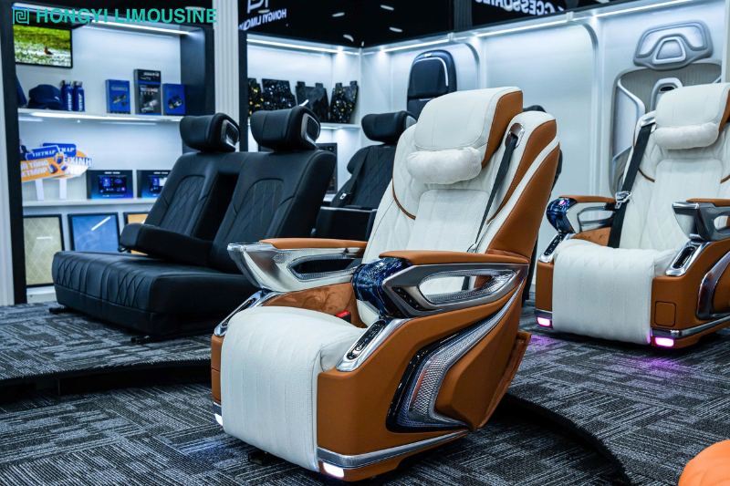do-ghe-limousine-o-to-tai-quang-nam-voi-dong-crystal-60-pro-max