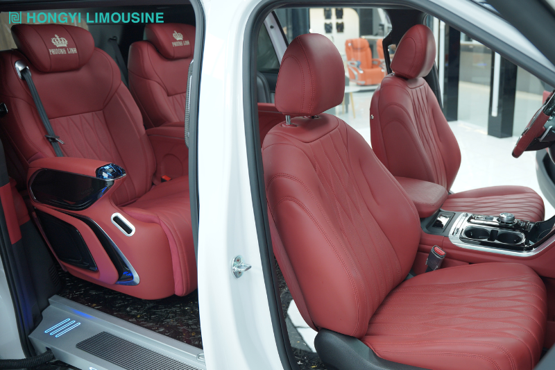 Ghế Limousine 2.0 Pro hỗ trợ giọng nói tiếng Việt