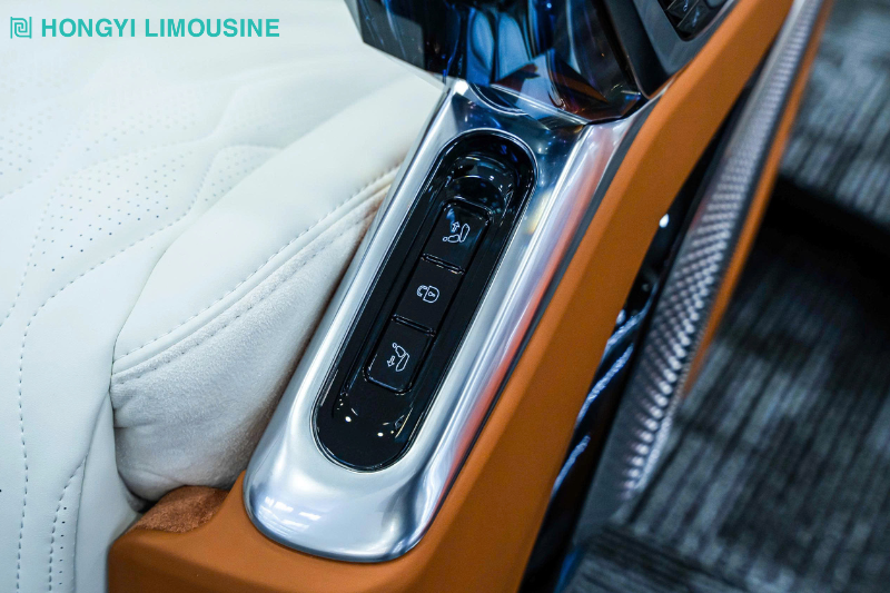  Tích hợp massage và chế độ không trọng lực