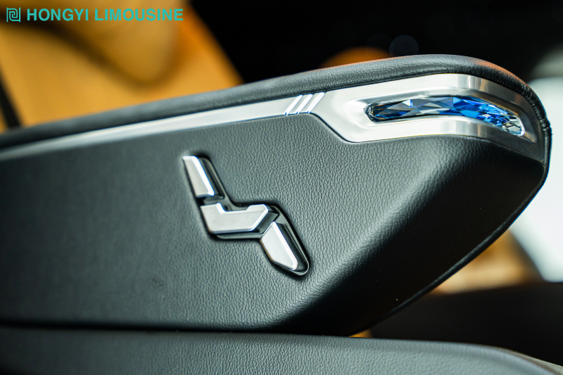 Ghế Hongyi Crystal 1.0 của Hongyi xoay linh hoạt