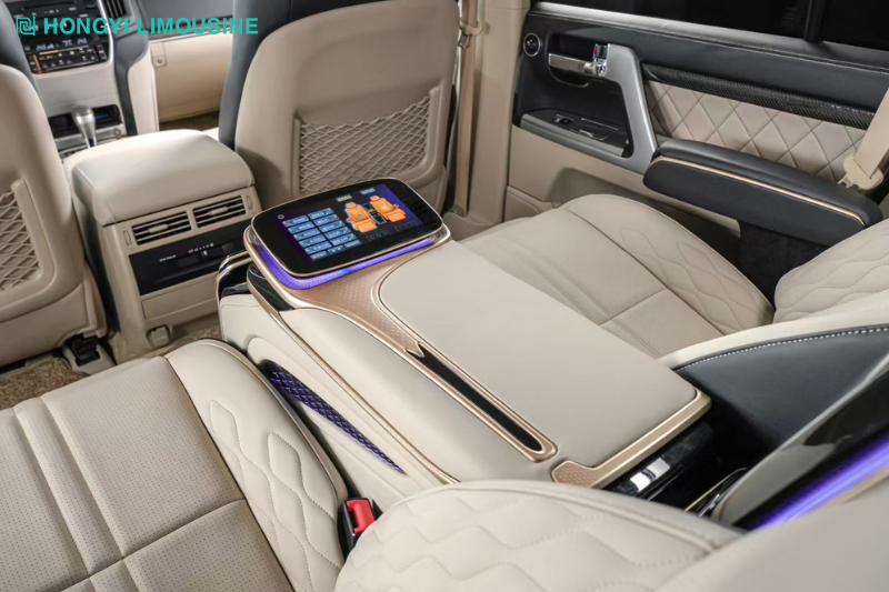 Ghế Hongyi SUV Throne 2.0 với màn hình cảm ứng tiện nghi